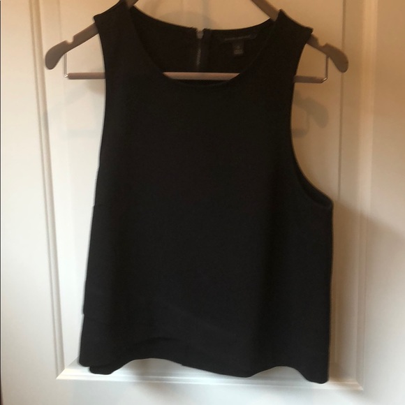 Banana Republic Tops - Banana Republic Black Cropped Jumper